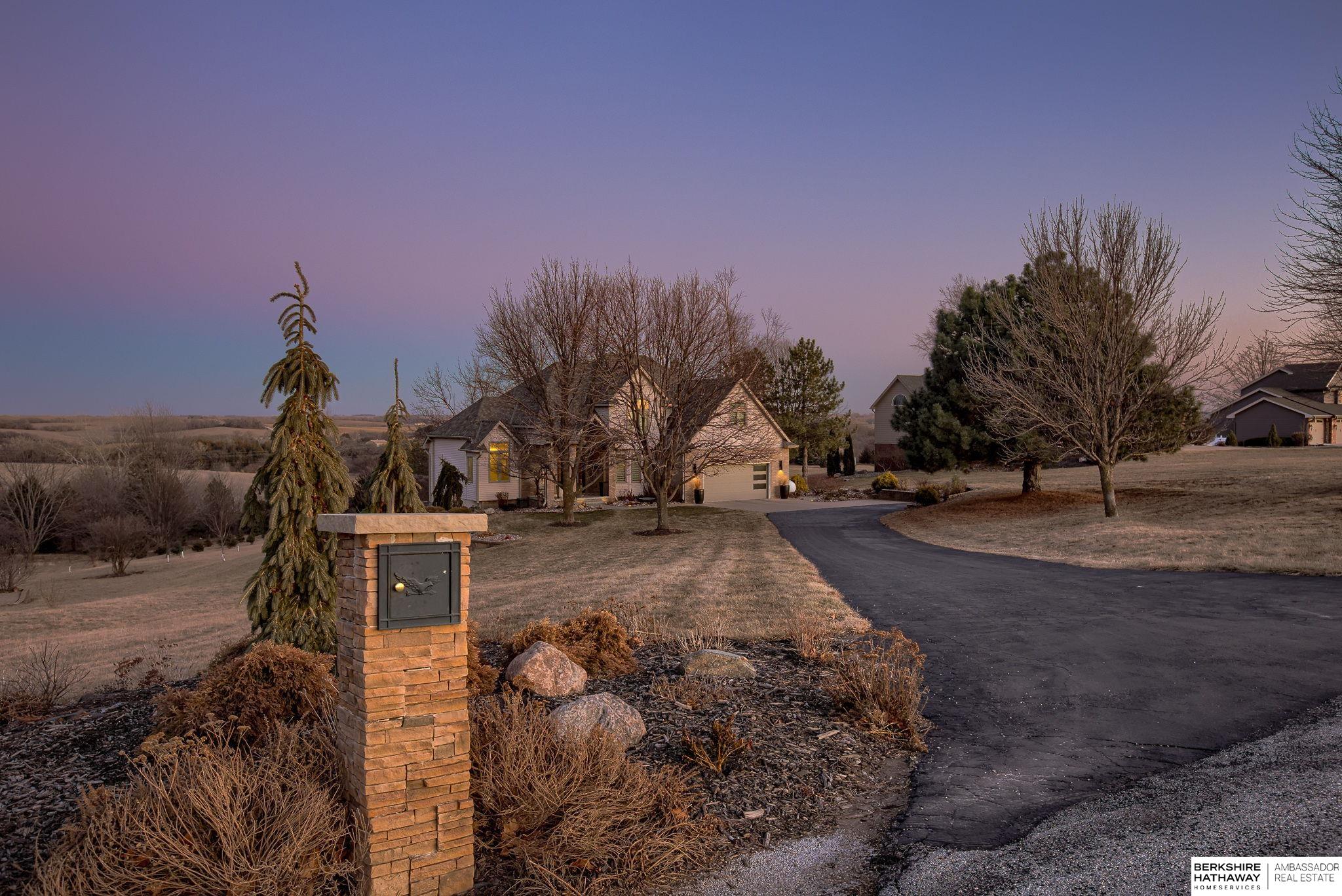 Louisville, Nebraska 68037, United States, 4 Bedrooms Bedrooms, ,4 BathroomsBathrooms,Residential,Active,12693