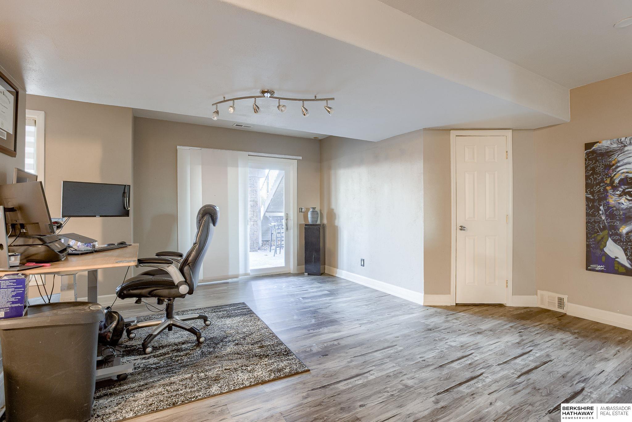 Louisville, Nebraska 68037, United States, 4 Bedrooms Bedrooms, ,4 BathroomsBathrooms,Residential,Active,12693