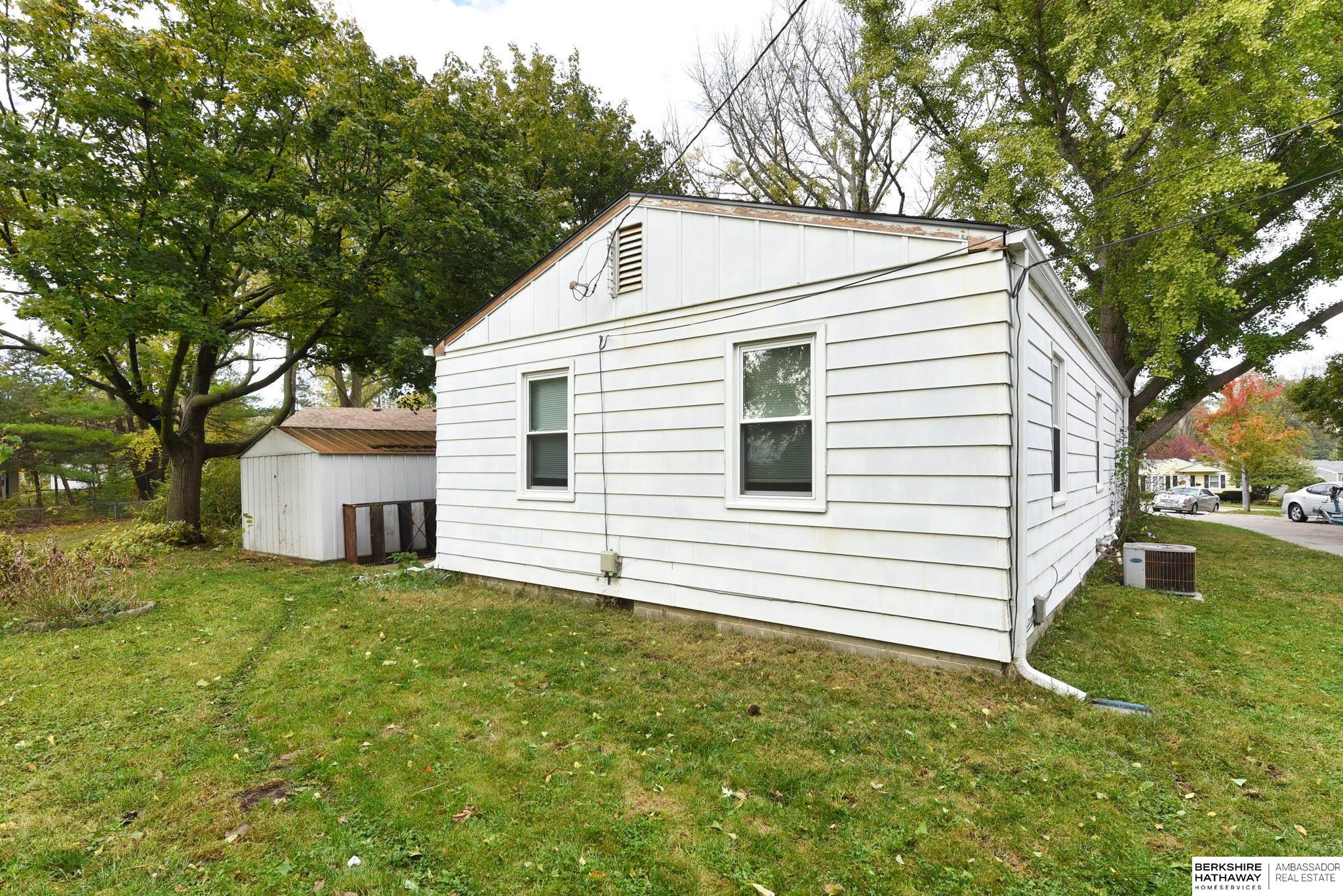 Omaha, Nebraska 68114, United States, 3 Bedrooms Bedrooms, ,1 BathroomBathrooms,Residential,Active,236933