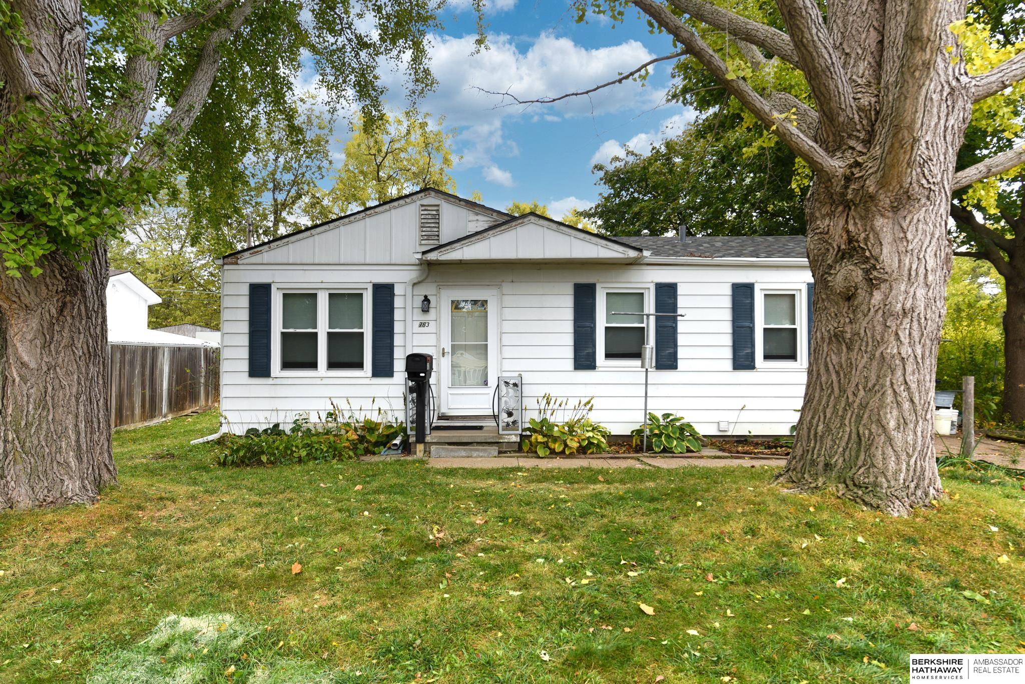 Omaha, Nebraska 68114, United States, 3 Bedrooms Bedrooms, ,1 BathroomBathrooms,Residential,Active,236933