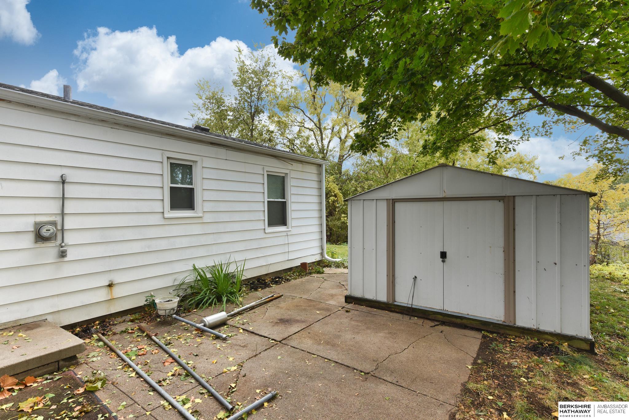 Omaha, Nebraska 68114, United States, 3 Bedrooms Bedrooms, ,1 BathroomBathrooms,Residential,Active,236933