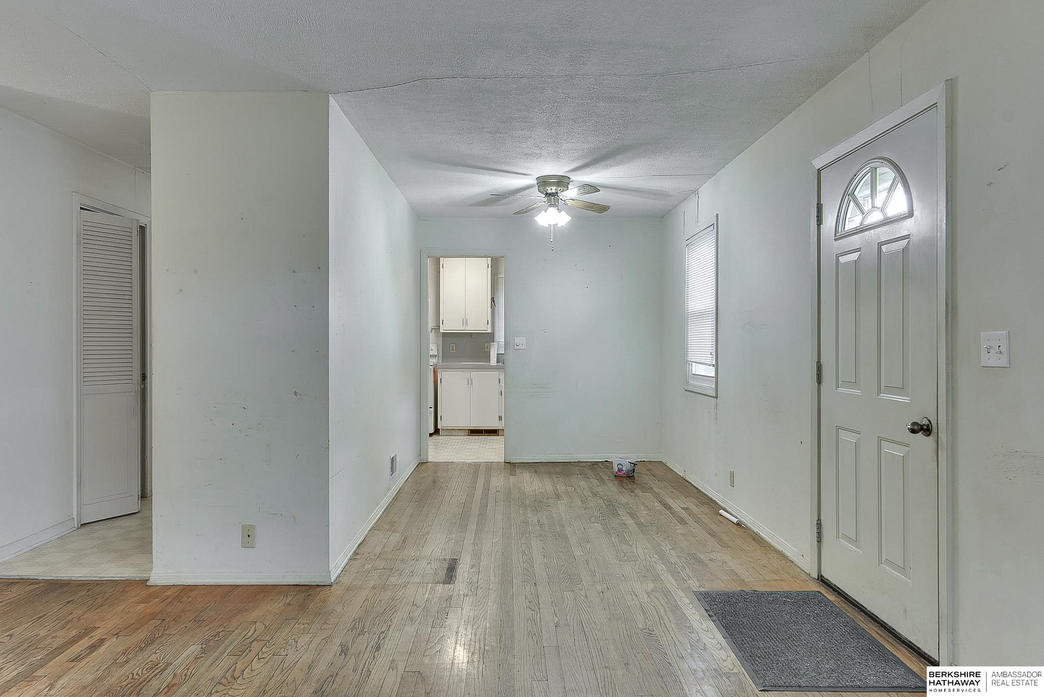 Omaha, Nebraska 68114, United States, 3 Bedrooms Bedrooms, ,1 BathroomBathrooms,Residential,Active,236933