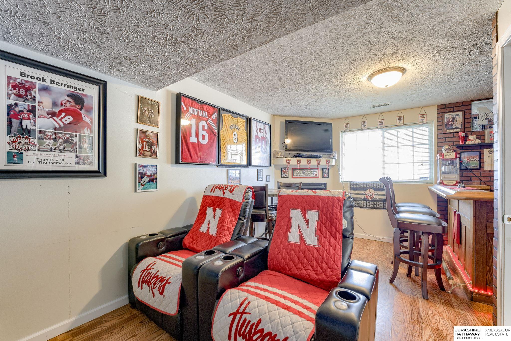 Omaha, Nebraska 68123, United States, 3 Bedrooms Bedrooms, ,2 BathroomsBathrooms,Residential,Pending,183325