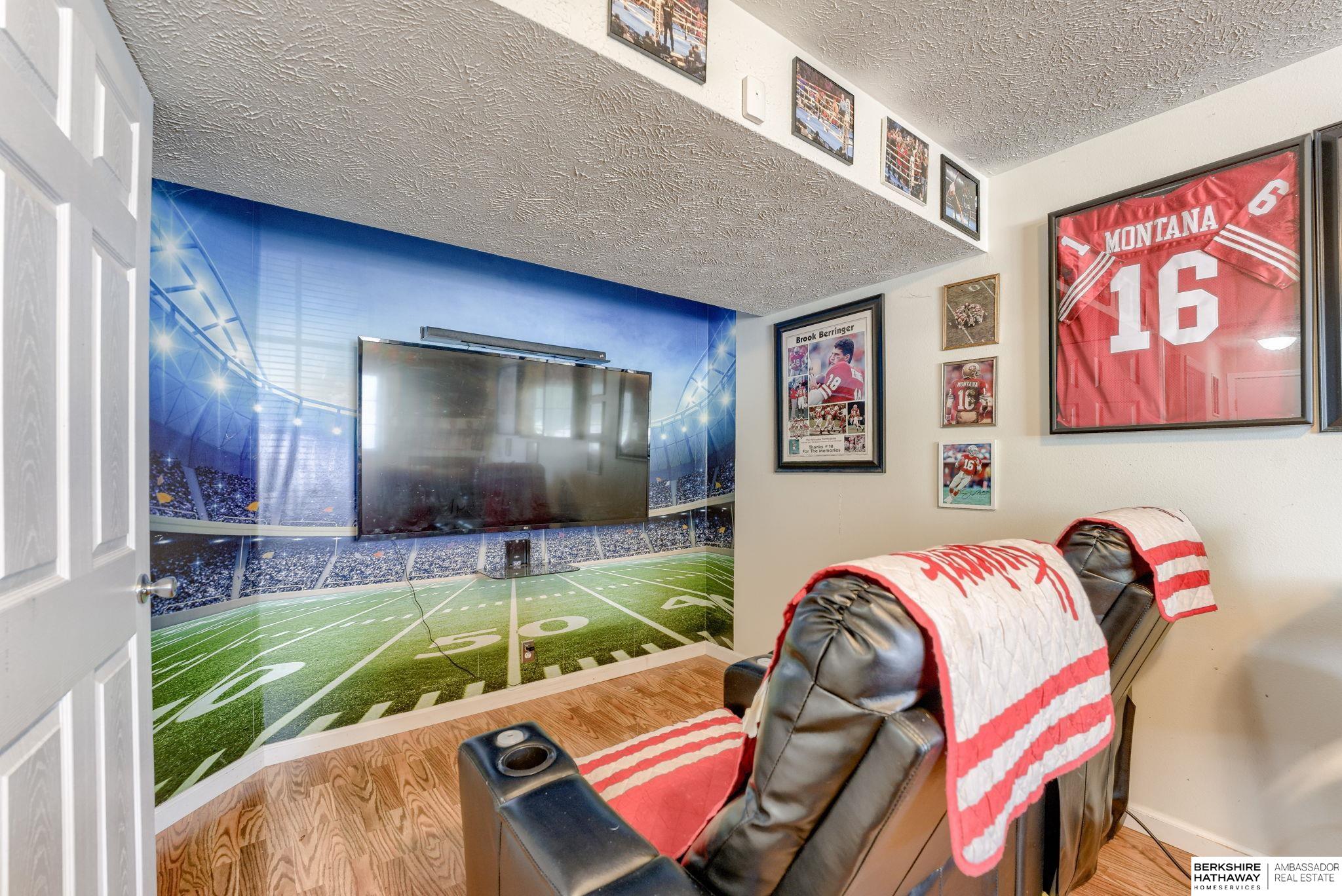 Omaha, Nebraska 68123, United States, 3 Bedrooms Bedrooms, ,2 BathroomsBathrooms,Residential,Pending,183325