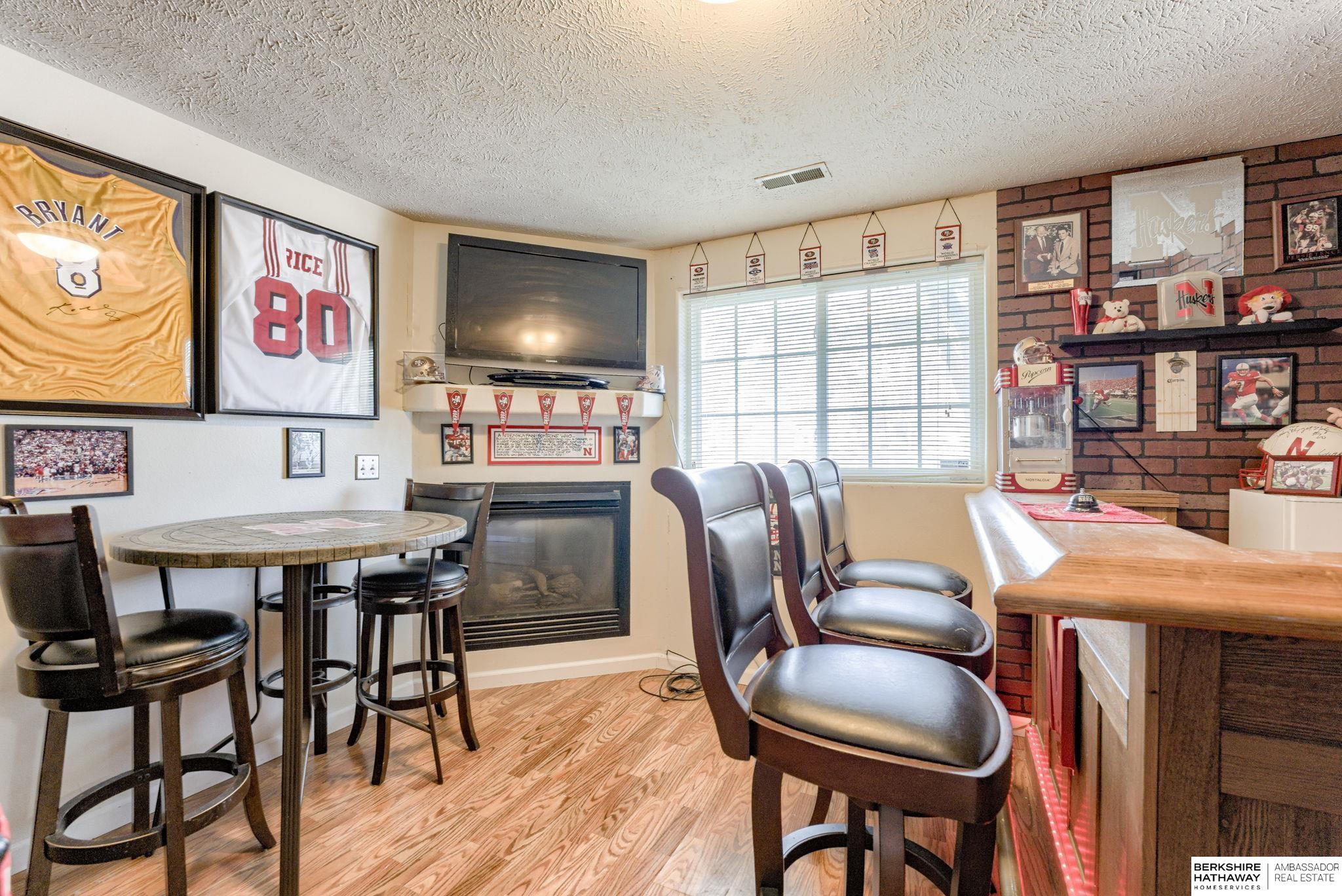 Omaha, Nebraska 68123, United States, 3 Bedrooms Bedrooms, ,2 BathroomsBathrooms,Residential,Pending,183325