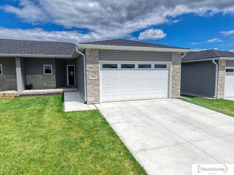 Photo of 5924 Loxton Street, Lincoln, NE 68526 (MLS # 22617489)