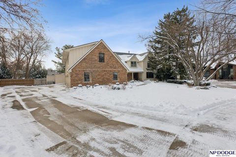 Photo of 9826 Harney Pkwy N, Omaha, NE 68114 (MLS # 22534067)