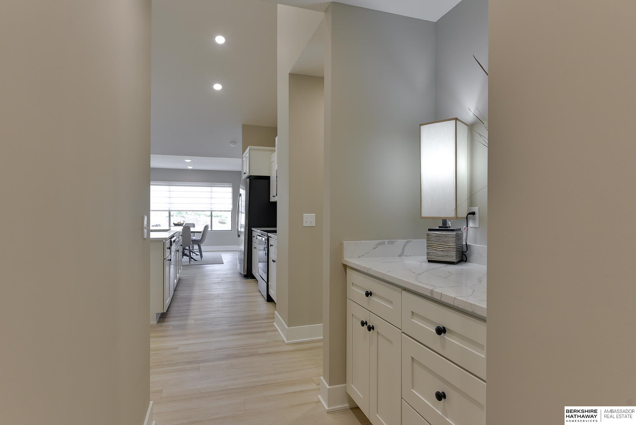 Elkhorn, Nebraska 68022, United States, 2 Bedrooms Bedrooms, ,3 BathroomsBathrooms,Residential,Active,253182