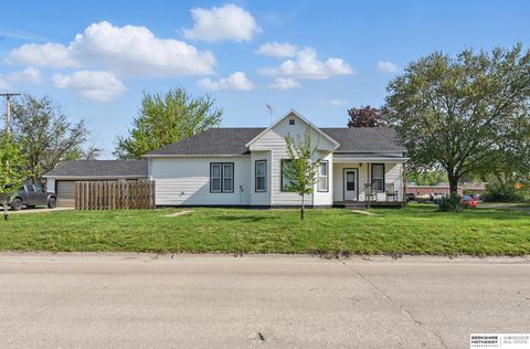 MLS: 22512407