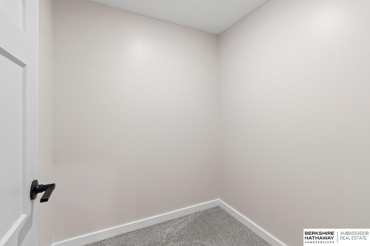 Blair, Nebraska 68008, United States, 4 Bedrooms Bedrooms, ,3 BathroomsBathrooms,Residential,Active,192550