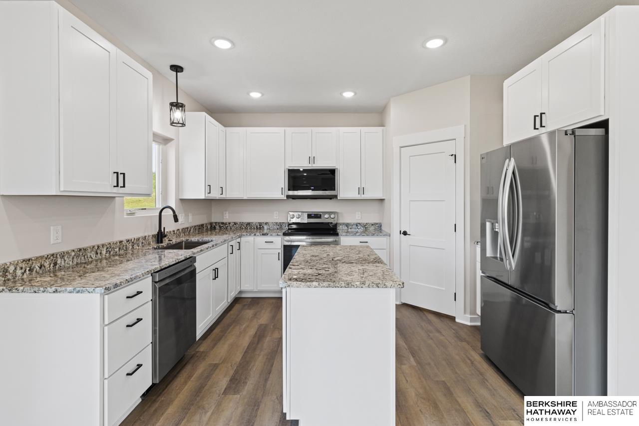 Blair, Nebraska 68008, United States, 4 Bedrooms Bedrooms, ,3 BathroomsBathrooms,Residential,Active,192550