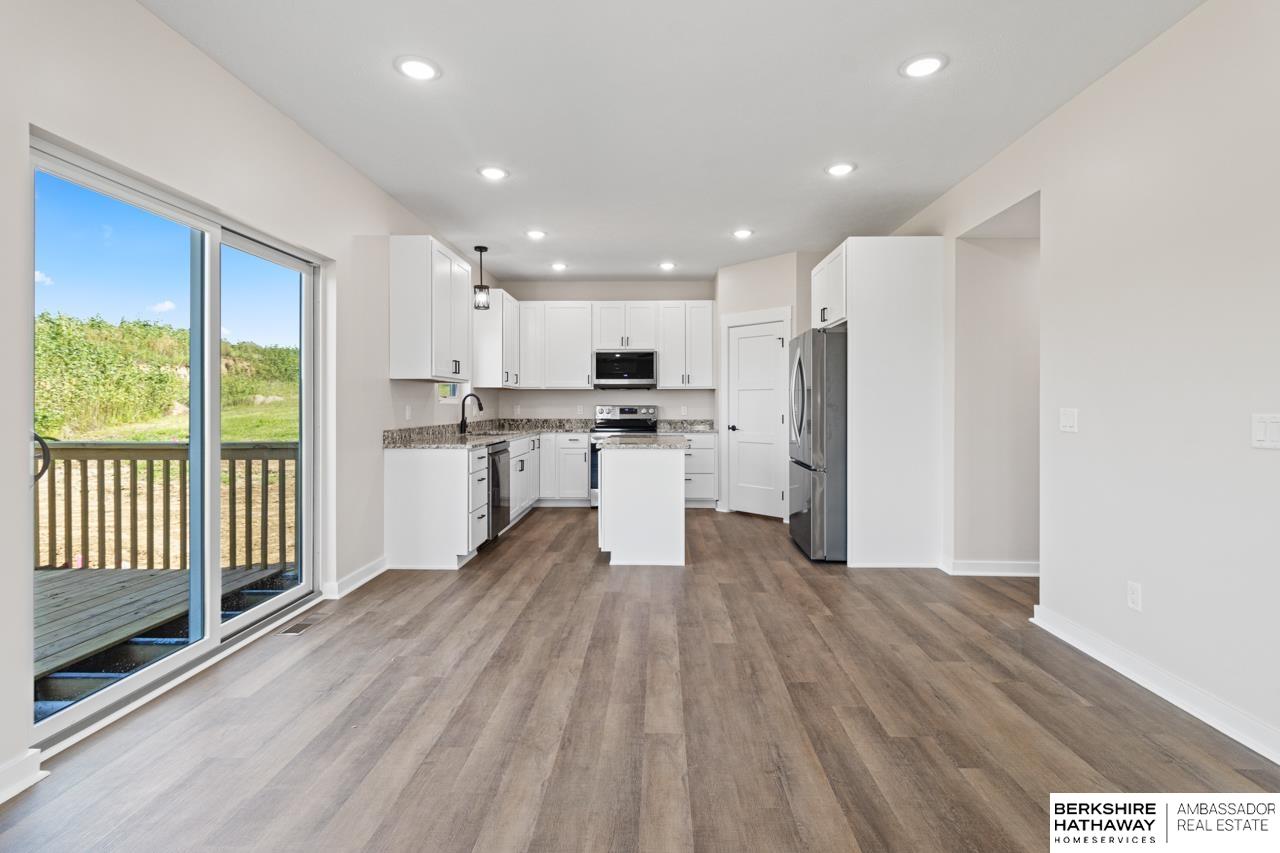 Blair, Nebraska 68008, United States, 4 Bedrooms Bedrooms, ,3 BathroomsBathrooms,Residential,Active,192550