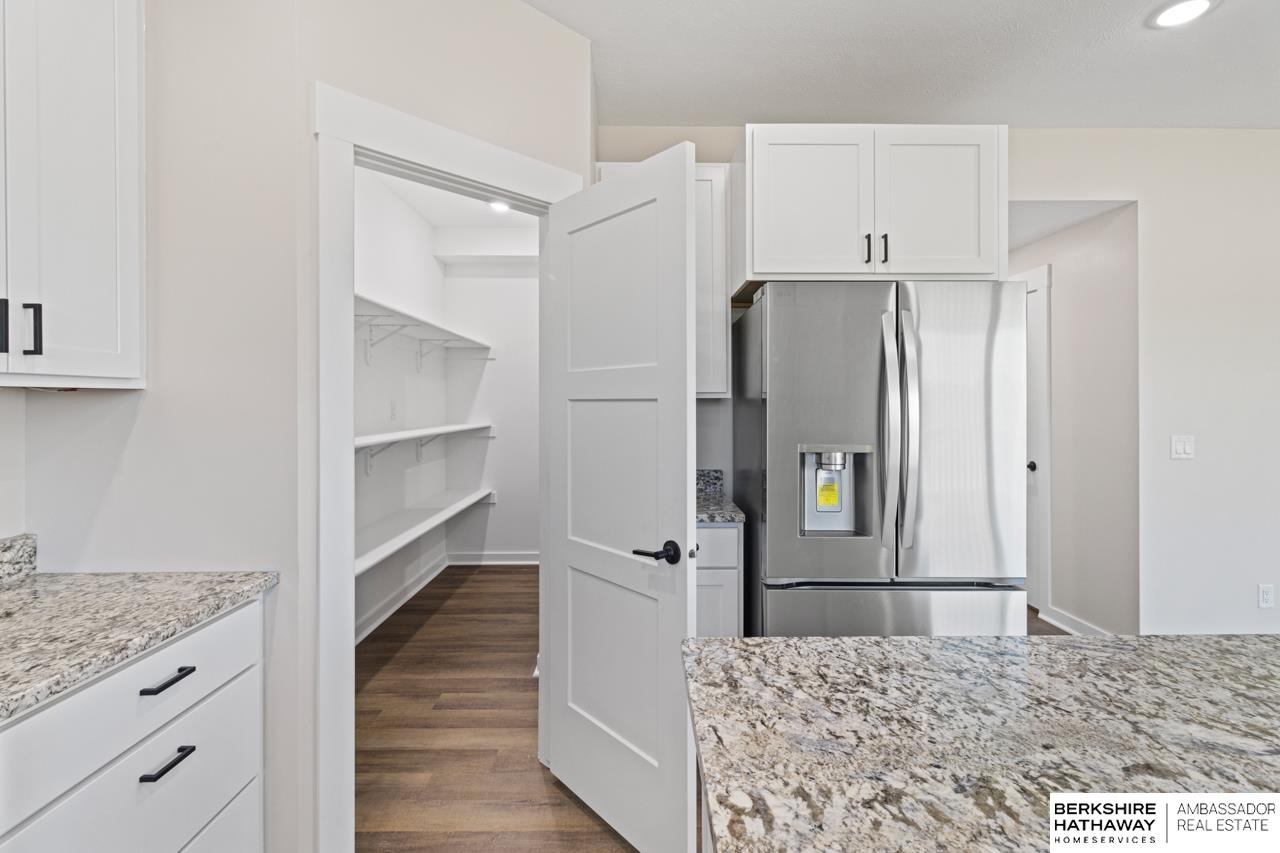 Blair, Nebraska 68008, United States, 4 Bedrooms Bedrooms, ,3 BathroomsBathrooms,Residential,Active,192550