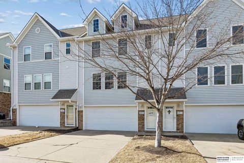 Photo of 6806 S 182nd Court, Omaha, NE 68135 (MLS # 22603635)