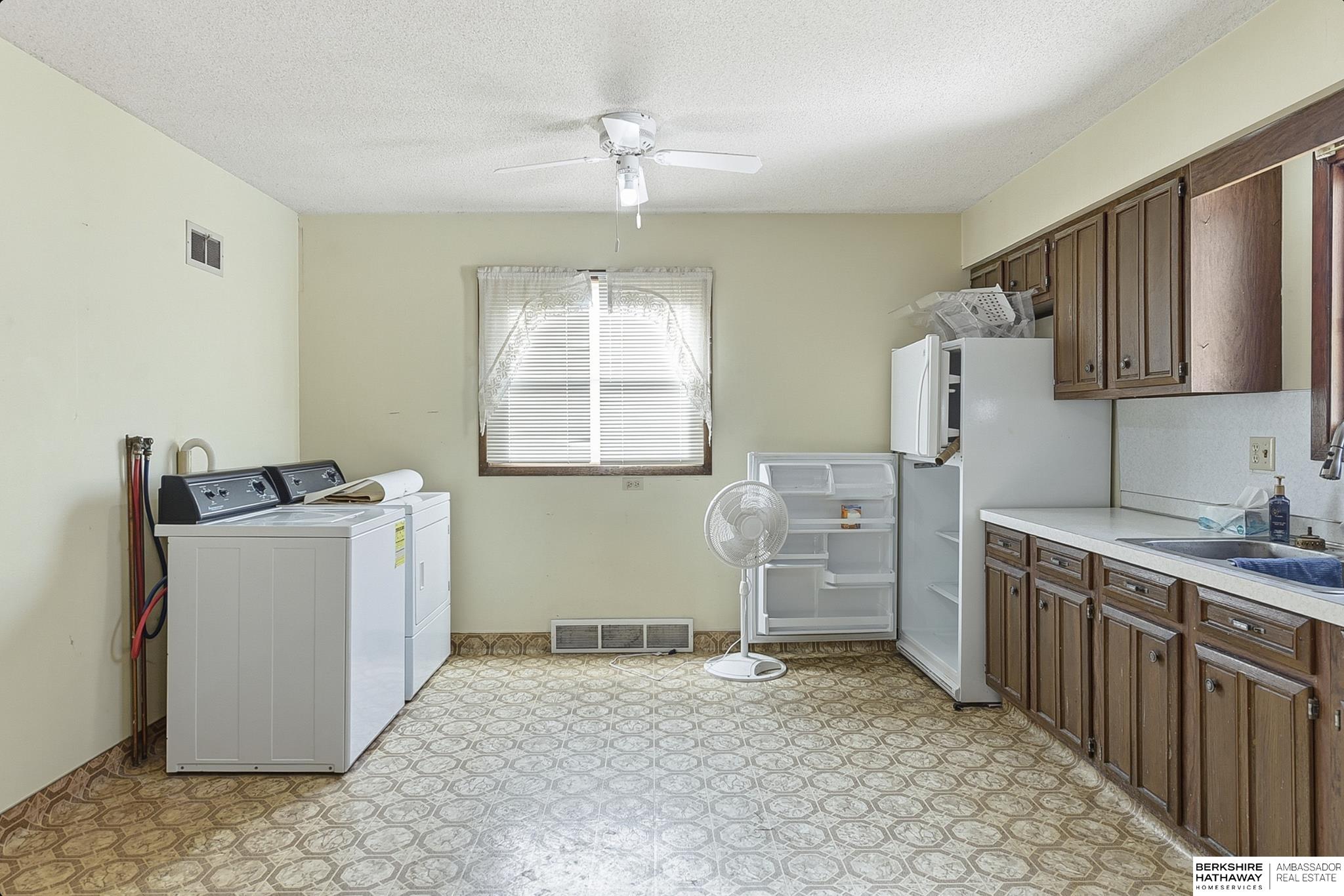 Wahoo, Nebraska 68066, United States, 2 Bedrooms Bedrooms, ,2 BathroomsBathrooms,Residential,Active,256504