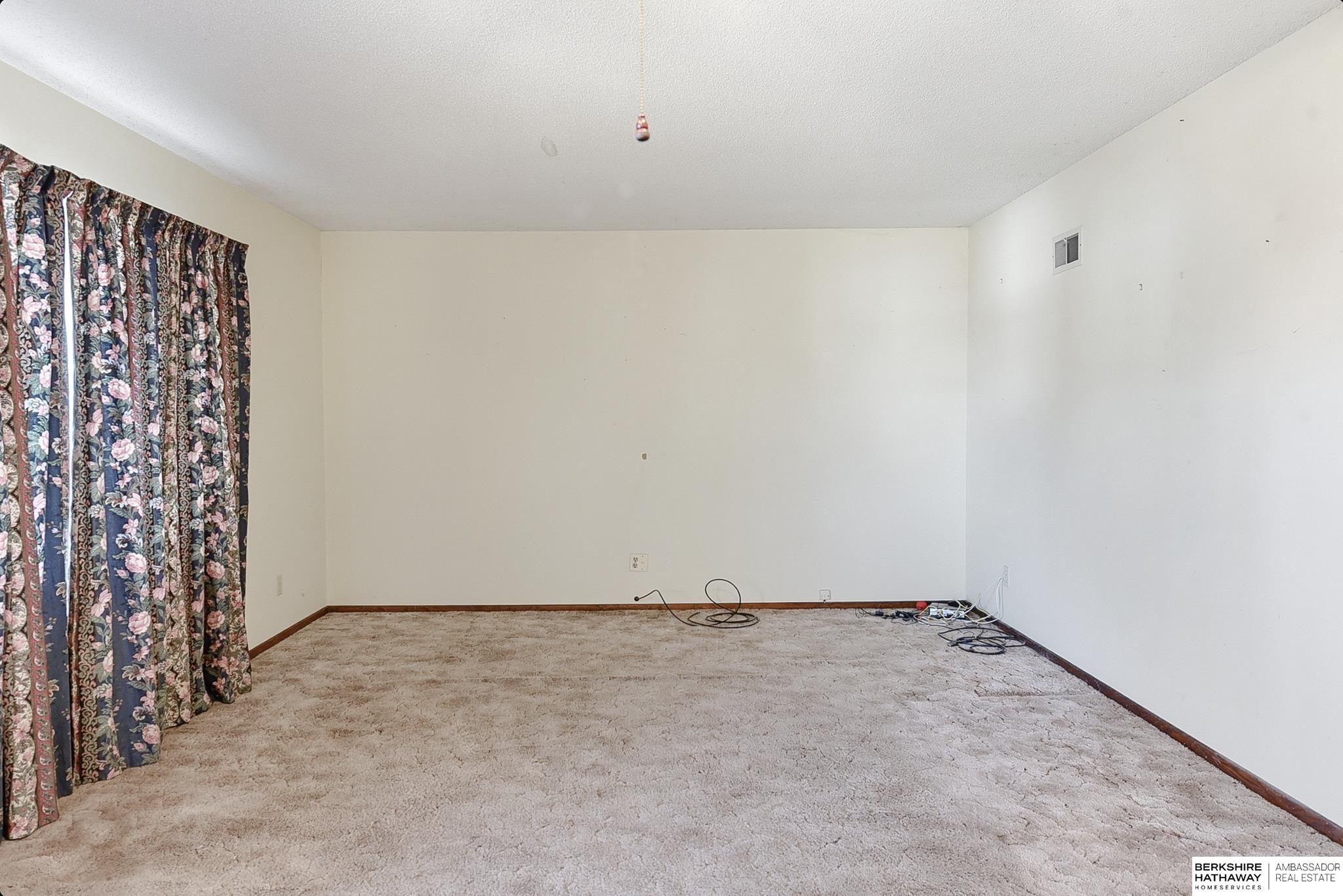 Wahoo, Nebraska 68066, United States, 2 Bedrooms Bedrooms, ,2 BathroomsBathrooms,Residential,Active,256504