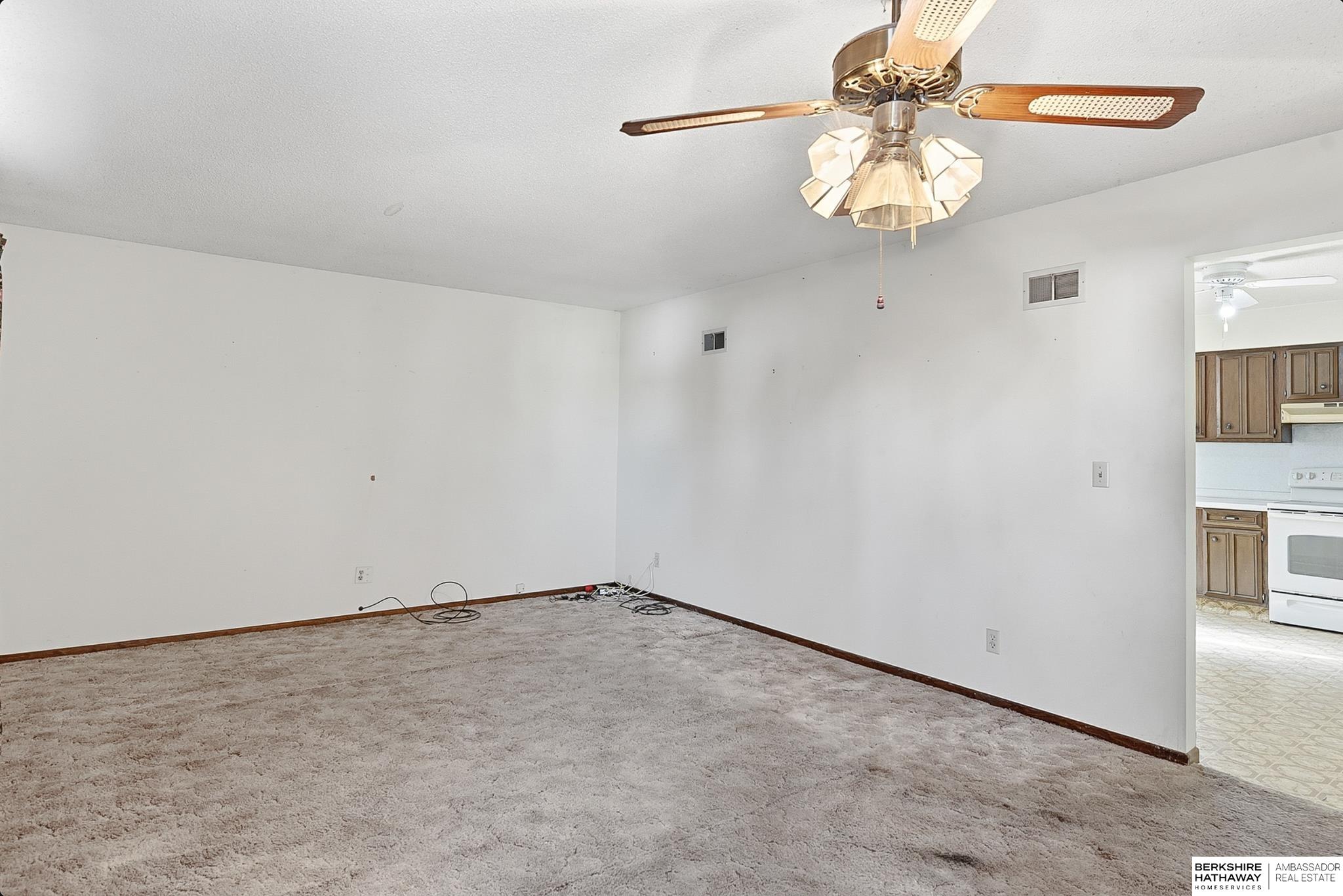 Wahoo, Nebraska 68066, United States, 2 Bedrooms Bedrooms, ,2 BathroomsBathrooms,Residential,Active,256504