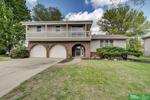 Photo of 14048 Pierce Street, Omaha, NE 68144 (MLS # 22613215)