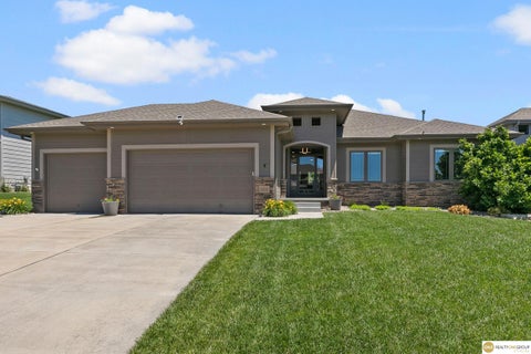 Photo of 10639 S 189th Street, Omaha, NE 68136 (MLS # 22616834)