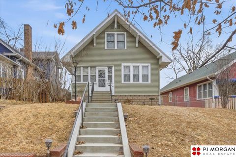 Photo of 3325 Hoctor Boulevard, Omaha, NE 68108 (MLS # 22602027)