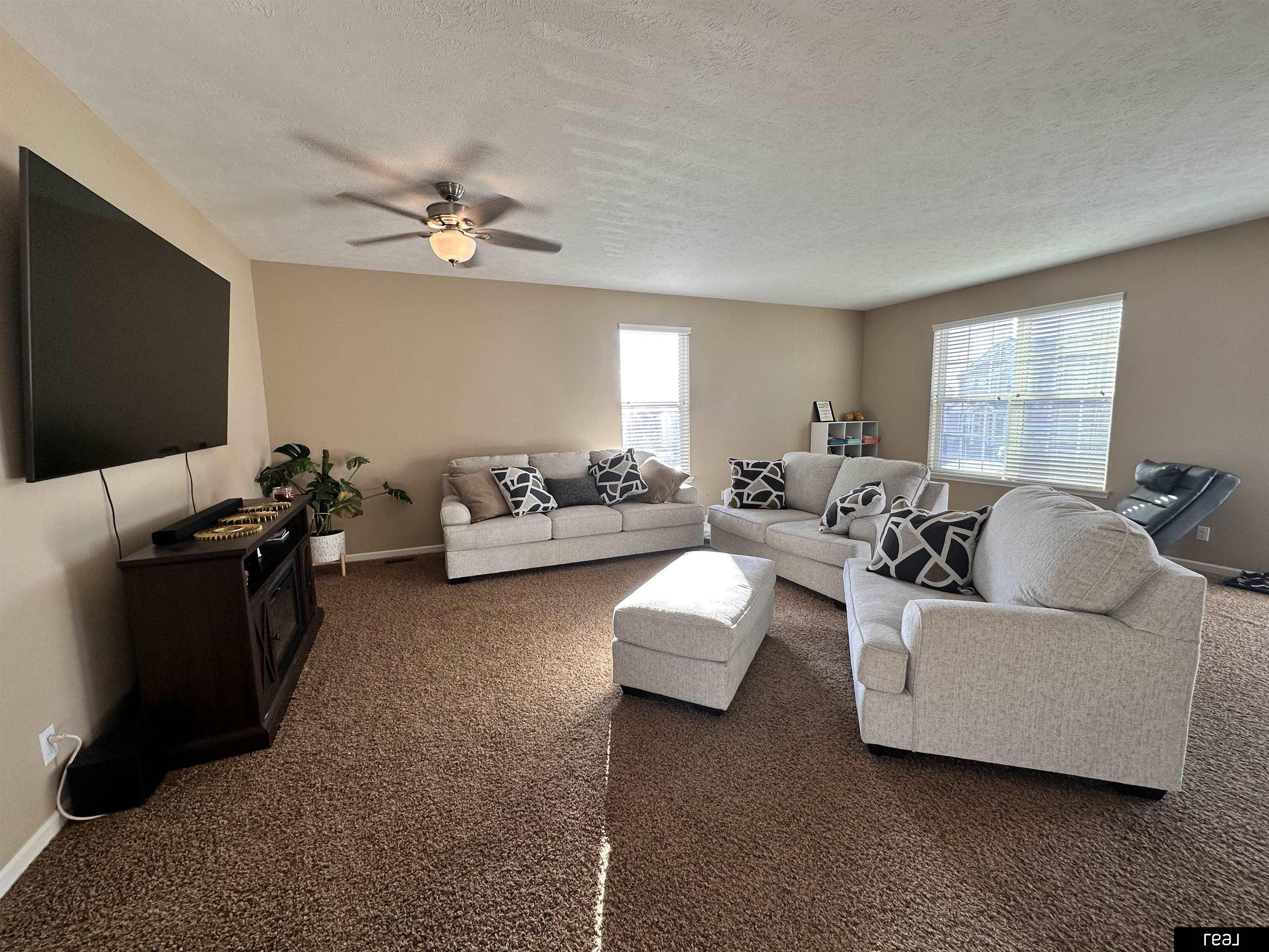 Papillion, Nebraska 68157, United States, 4 Bedrooms Bedrooms, ,2 BathroomsBathrooms,Residential,Active,187800