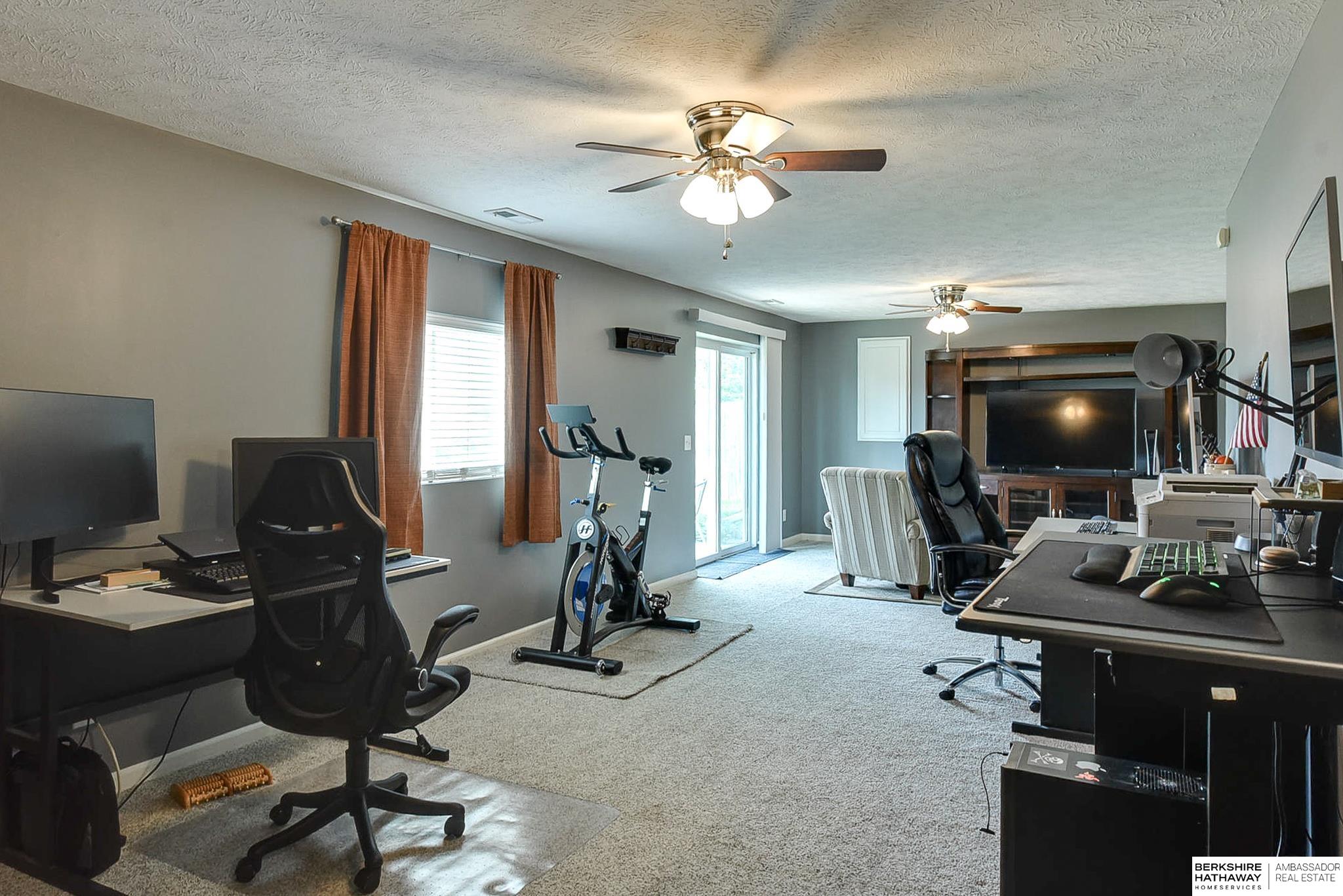 Omaha, Nebraska 68136, United States, 4 Bedrooms Bedrooms, ,2 BathroomsBathrooms,Residential,Active,154138