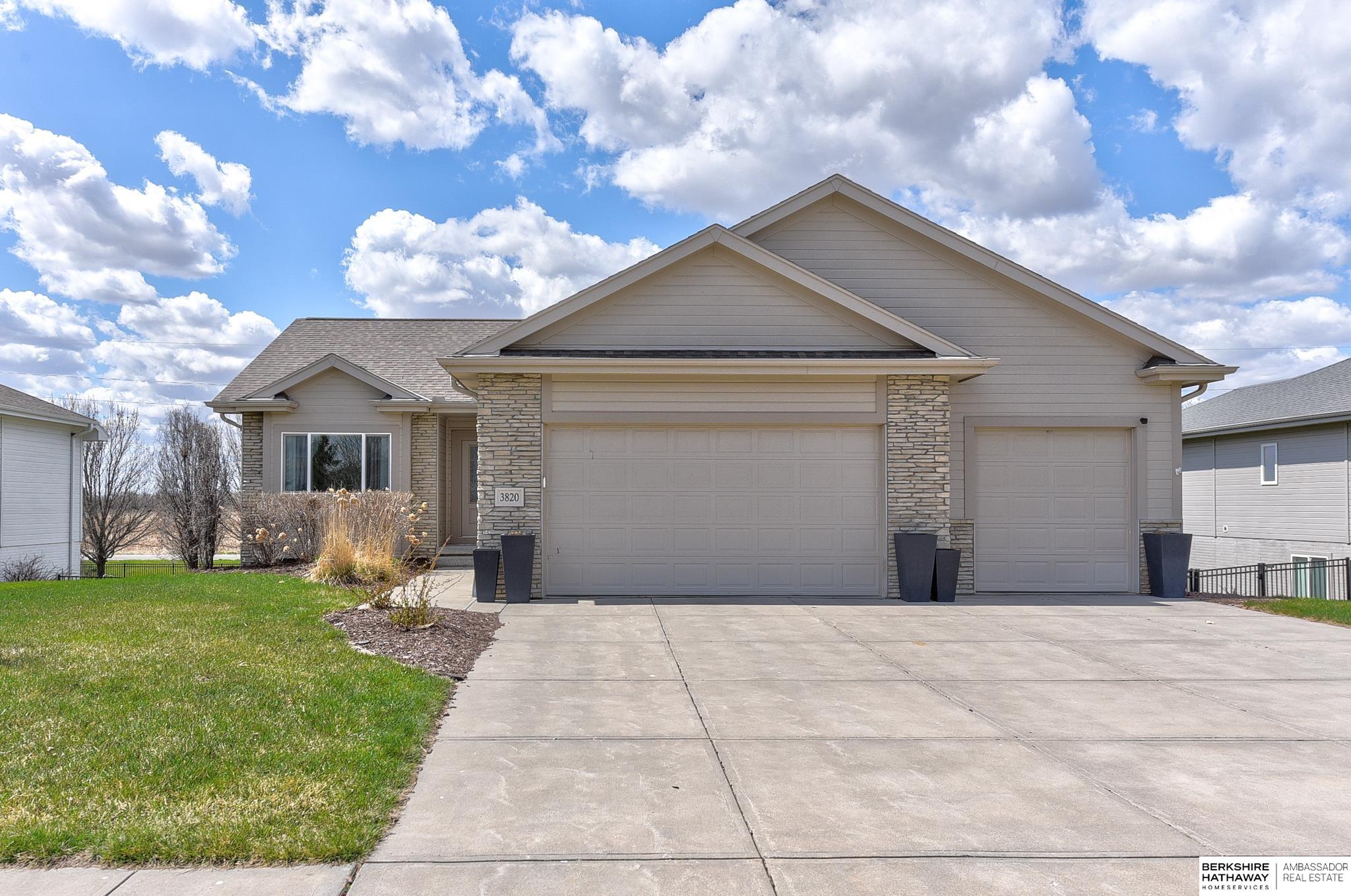 Valley, Nebraska 68064, United States, 5 Bedrooms Bedrooms, ,3 BathroomsBathrooms,Residential,Active,139953