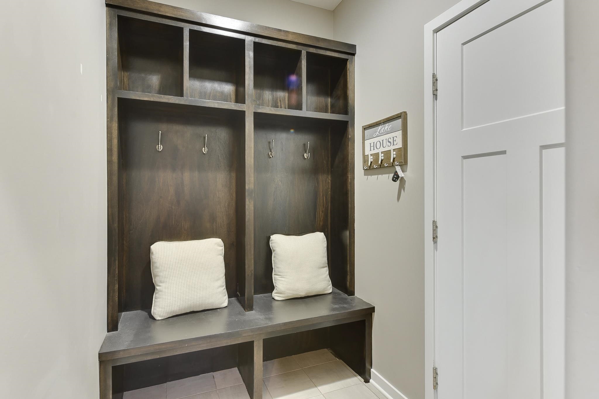 Valley, Nebraska 68064, United States, 5 Bedrooms Bedrooms, ,3 BathroomsBathrooms,Residential,Active,139953