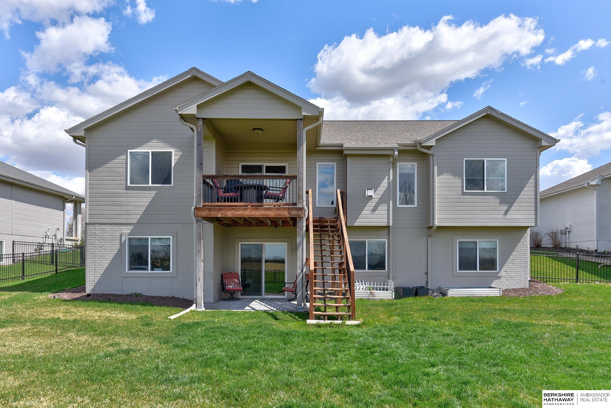 Valley, Nebraska 68064, United States, 5 Bedrooms Bedrooms, ,3 BathroomsBathrooms,Residential,Active,139953