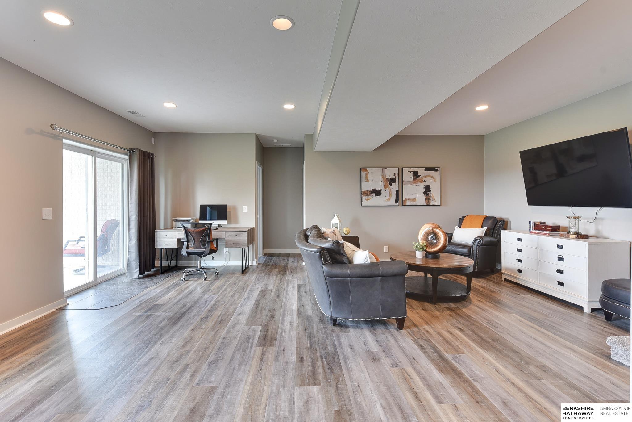 Valley, Nebraska 68064, United States, 5 Bedrooms Bedrooms, ,3 BathroomsBathrooms,Residential,Active,139953