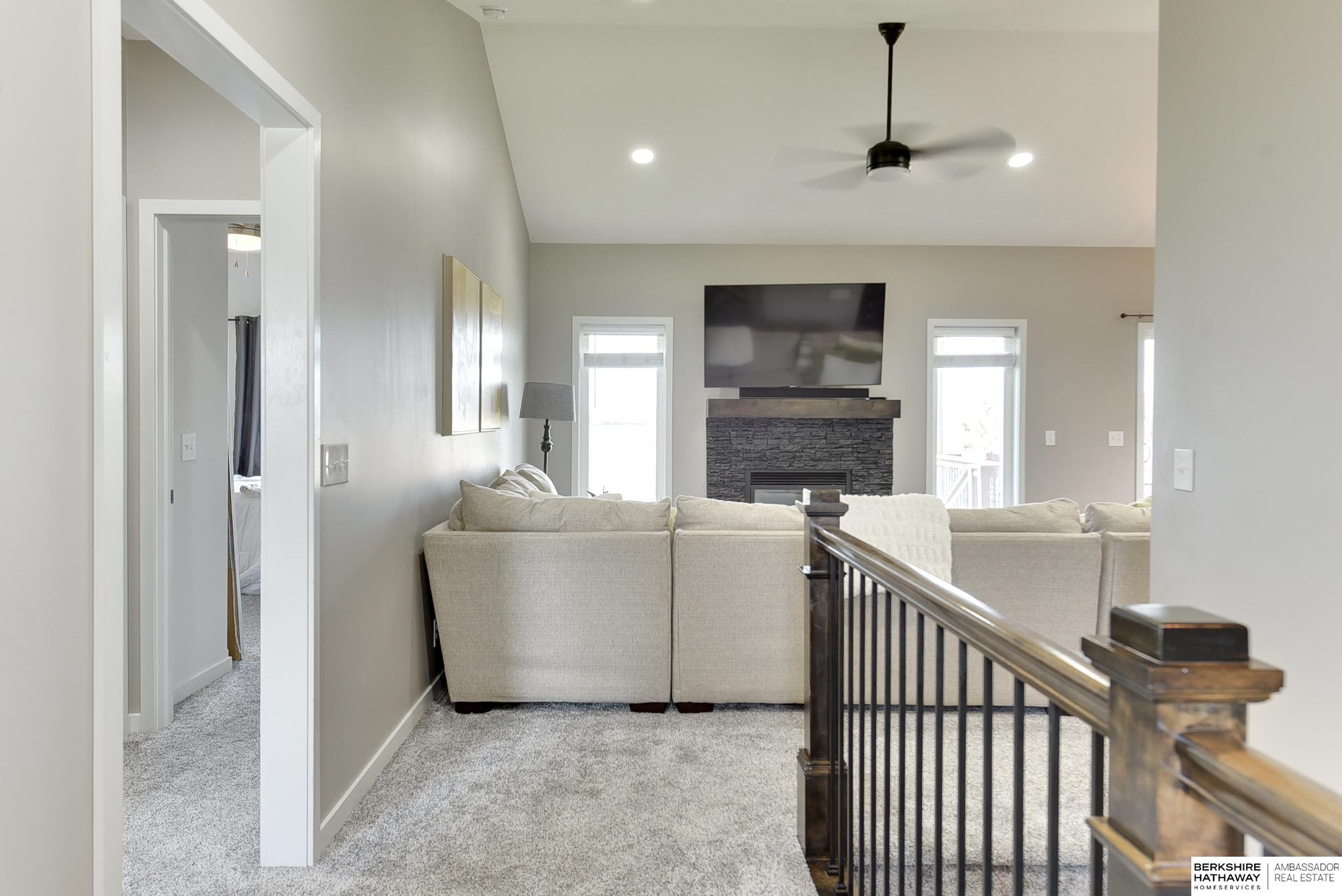 Valley, Nebraska 68064, United States, 5 Bedrooms Bedrooms, ,3 BathroomsBathrooms,Residential,Active,139953