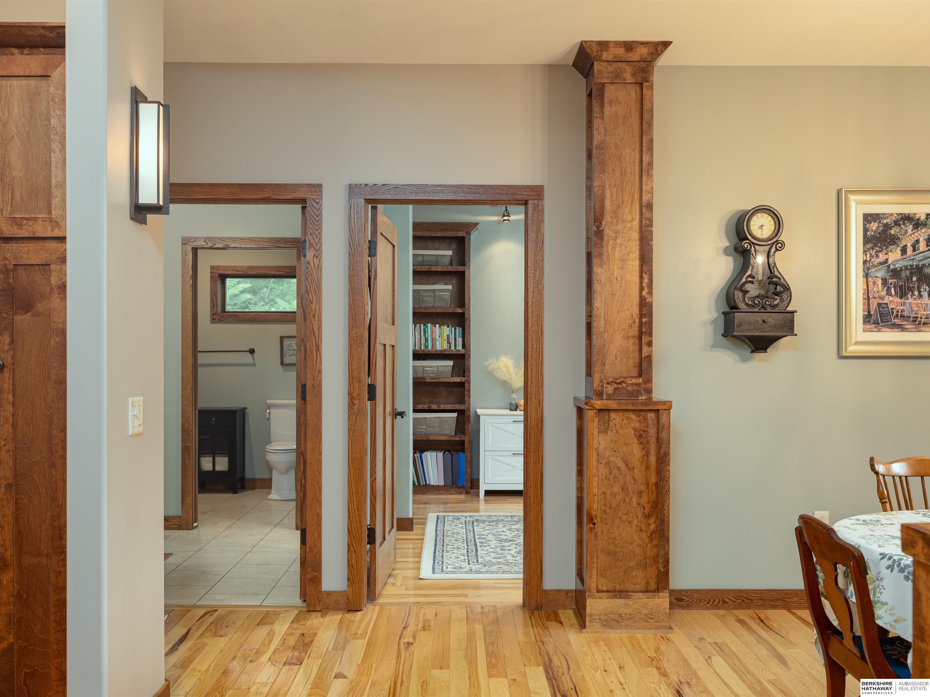 Louisville, Nebraska 68037, United States, 5 Bedrooms Bedrooms, ,4 BathroomsBathrooms,Residential,Pending,201241