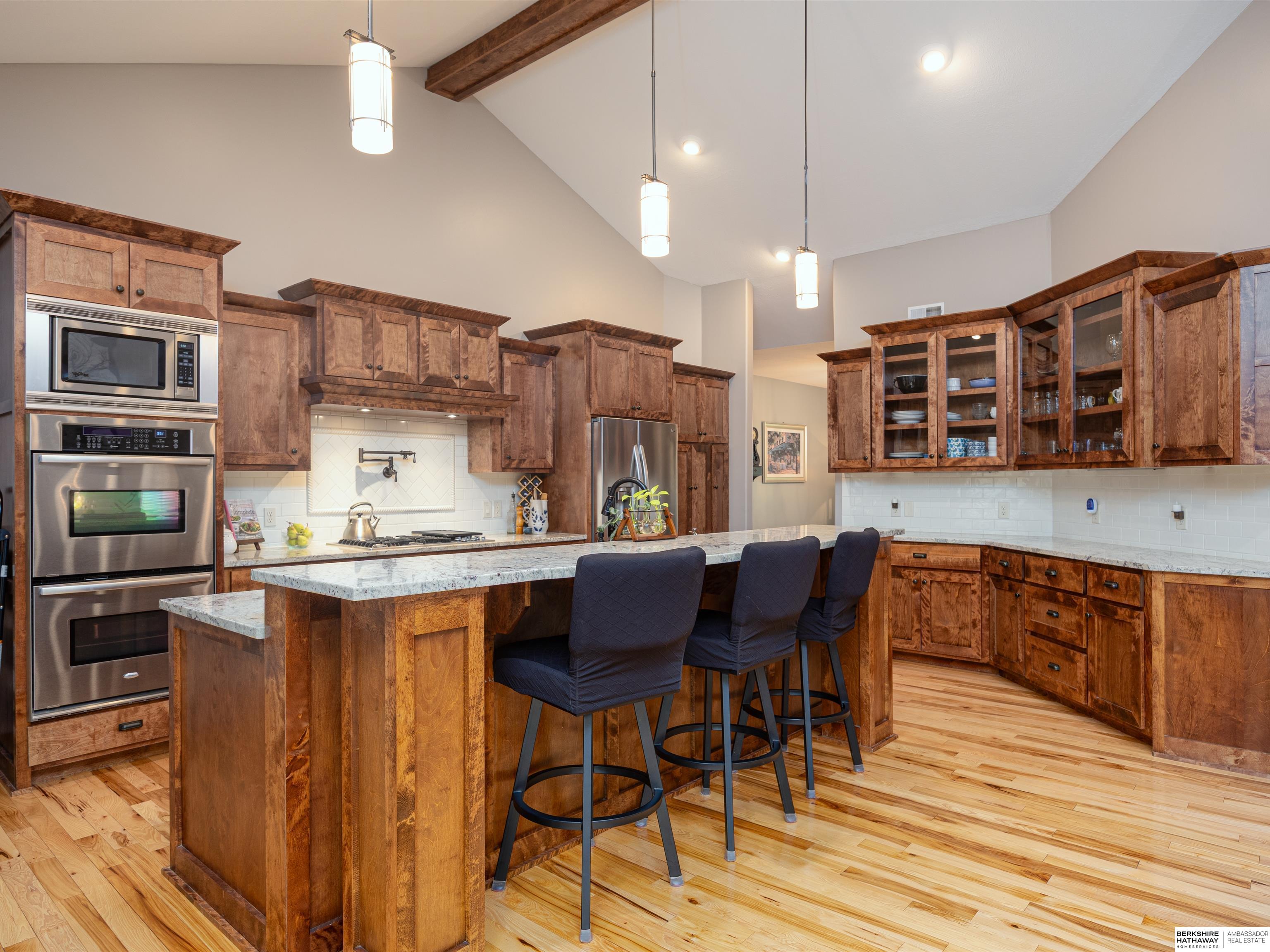 Louisville, Nebraska 68037, United States, 5 Bedrooms Bedrooms, ,4 BathroomsBathrooms,Residential,Pending,201241