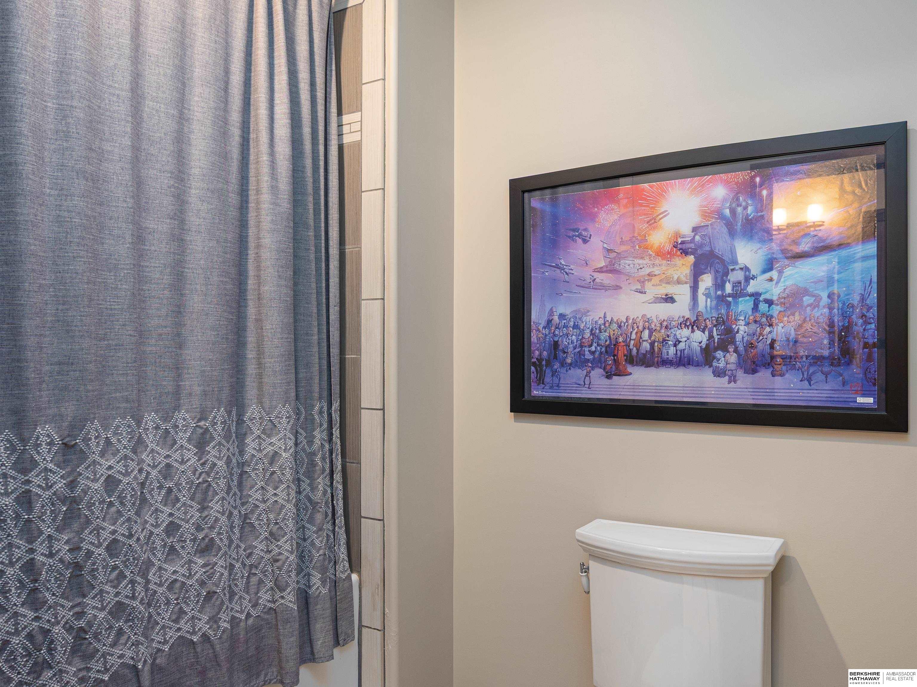 Louisville, Nebraska 68037, United States, 5 Bedrooms Bedrooms, ,4 BathroomsBathrooms,Residential,Pending,201241