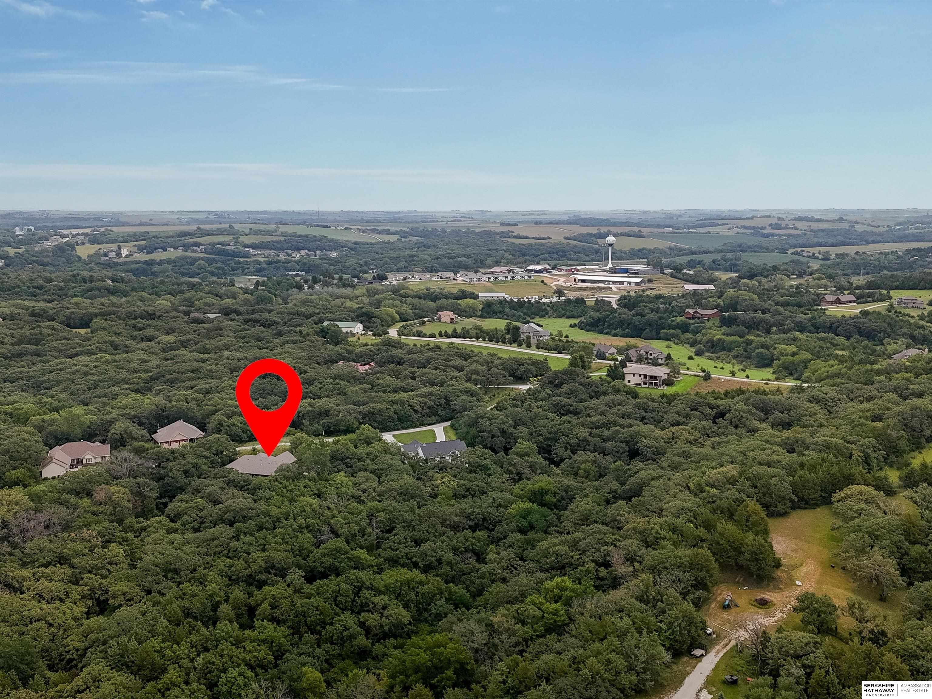 Louisville, Nebraska 68037, United States, 5 Bedrooms Bedrooms, ,4 BathroomsBathrooms,Residential,Pending,201241