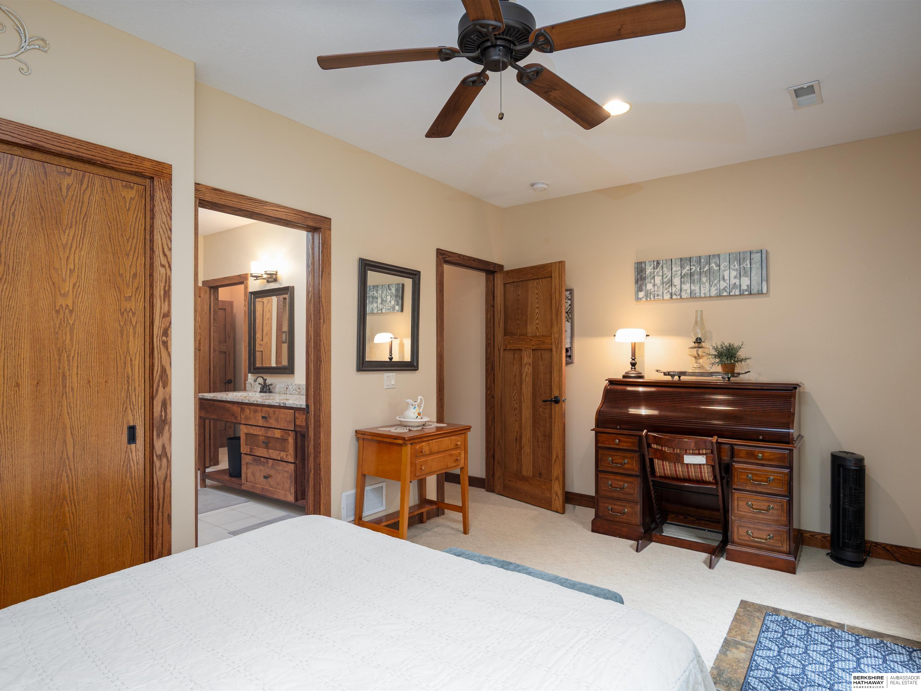 Louisville, Nebraska 68037, United States, 5 Bedrooms Bedrooms, ,4 BathroomsBathrooms,Residential,Pending,201241