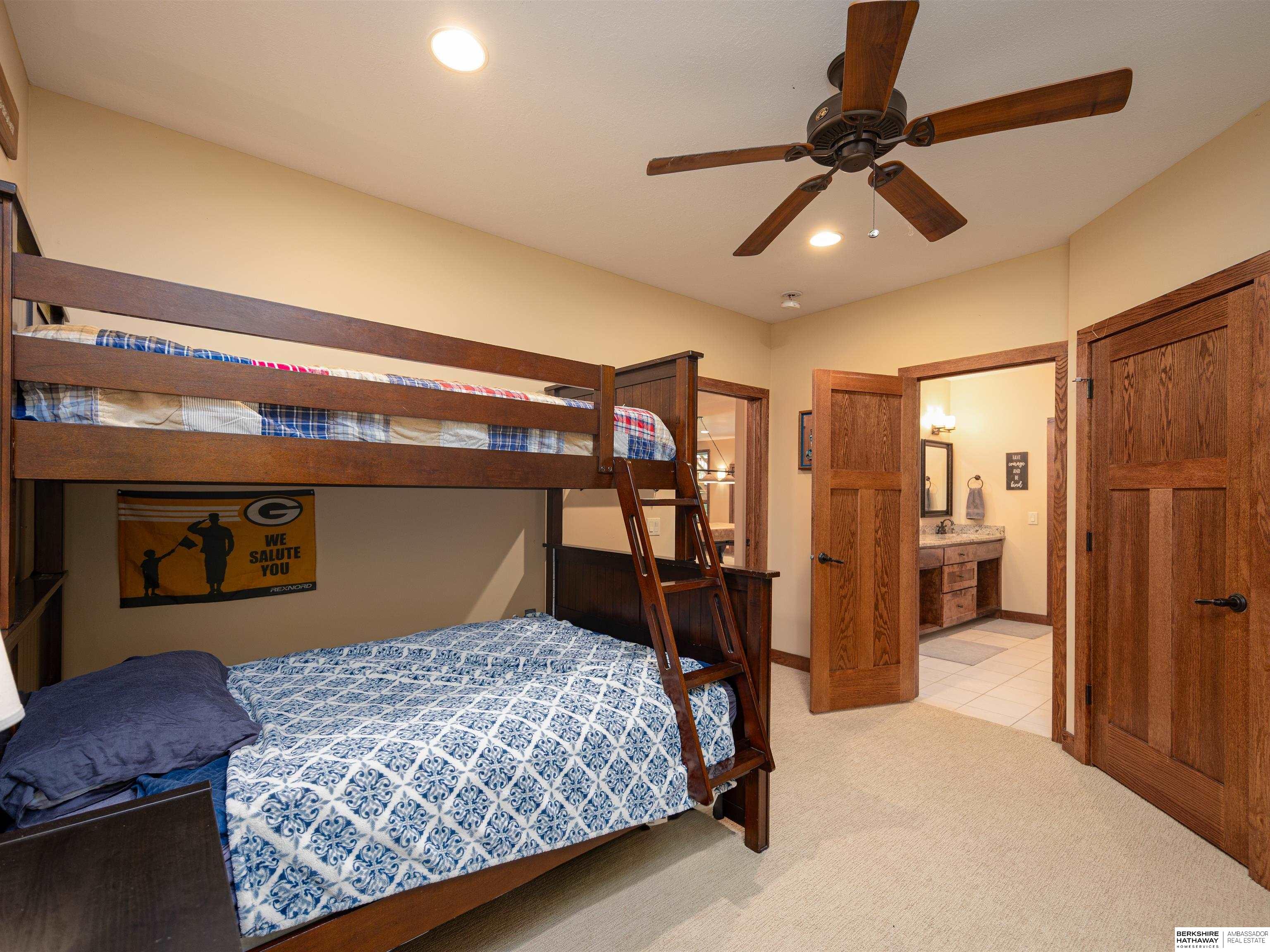 Louisville, Nebraska 68037, United States, 5 Bedrooms Bedrooms, ,4 BathroomsBathrooms,Residential,Pending,201241