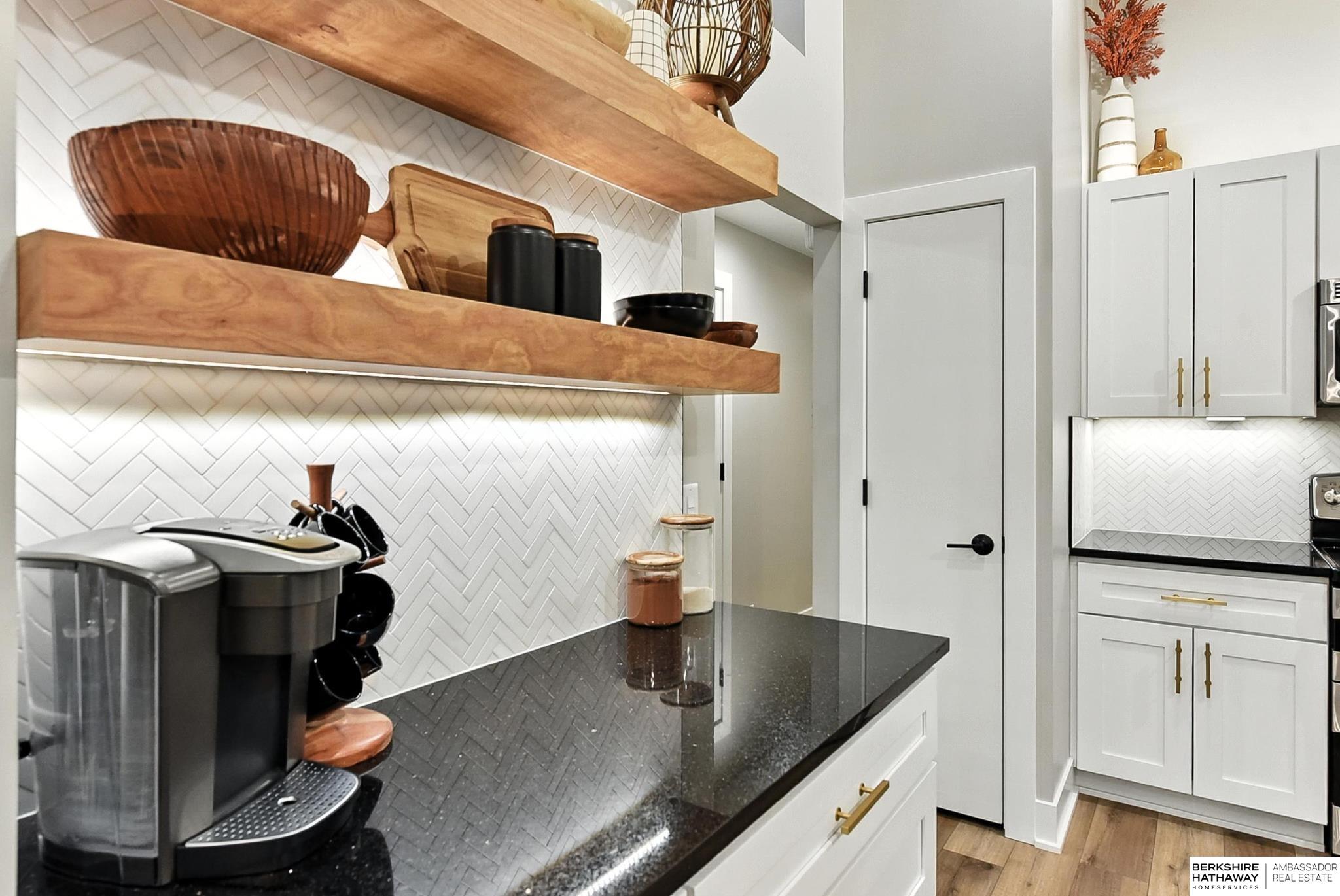 Omaha, Nebraska 68164, United States, 3 Bedrooms Bedrooms, ,2 BathroomsBathrooms,Residential,Active,169840