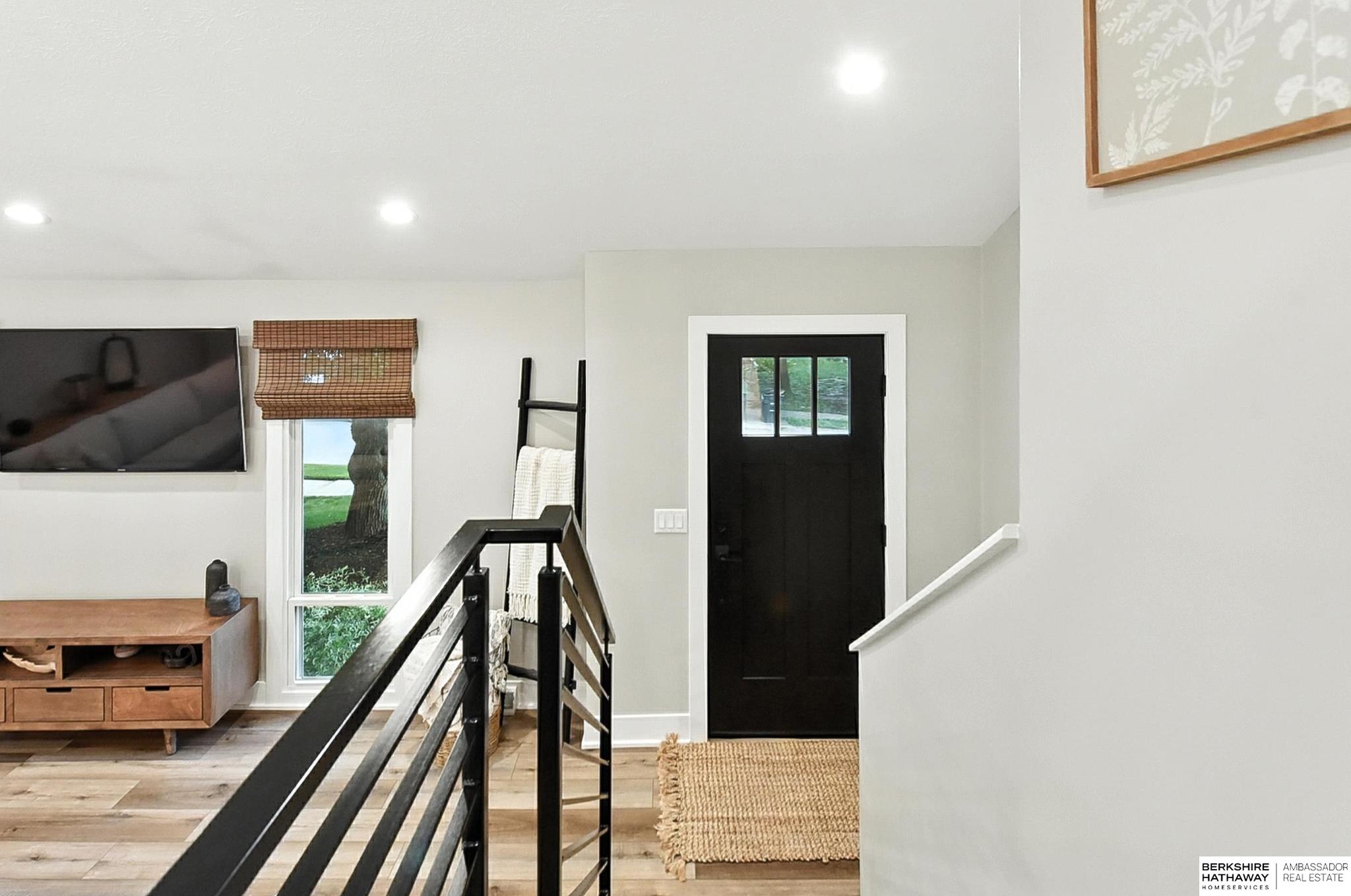 Omaha, Nebraska 68164, United States, 3 Bedrooms Bedrooms, ,2 BathroomsBathrooms,Residential,Active,169840