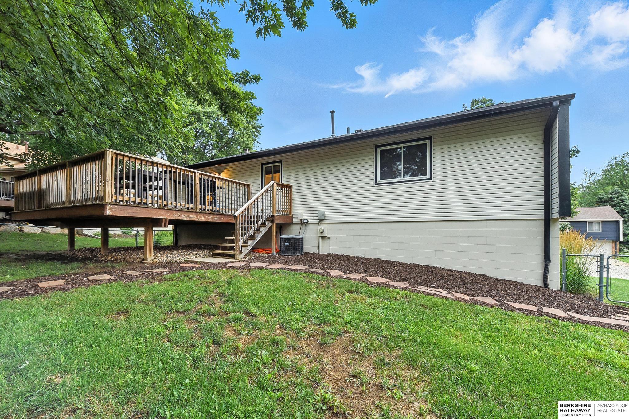 Omaha, Nebraska 68164, United States, 3 Bedrooms Bedrooms, ,2 BathroomsBathrooms,Residential,Active,169840