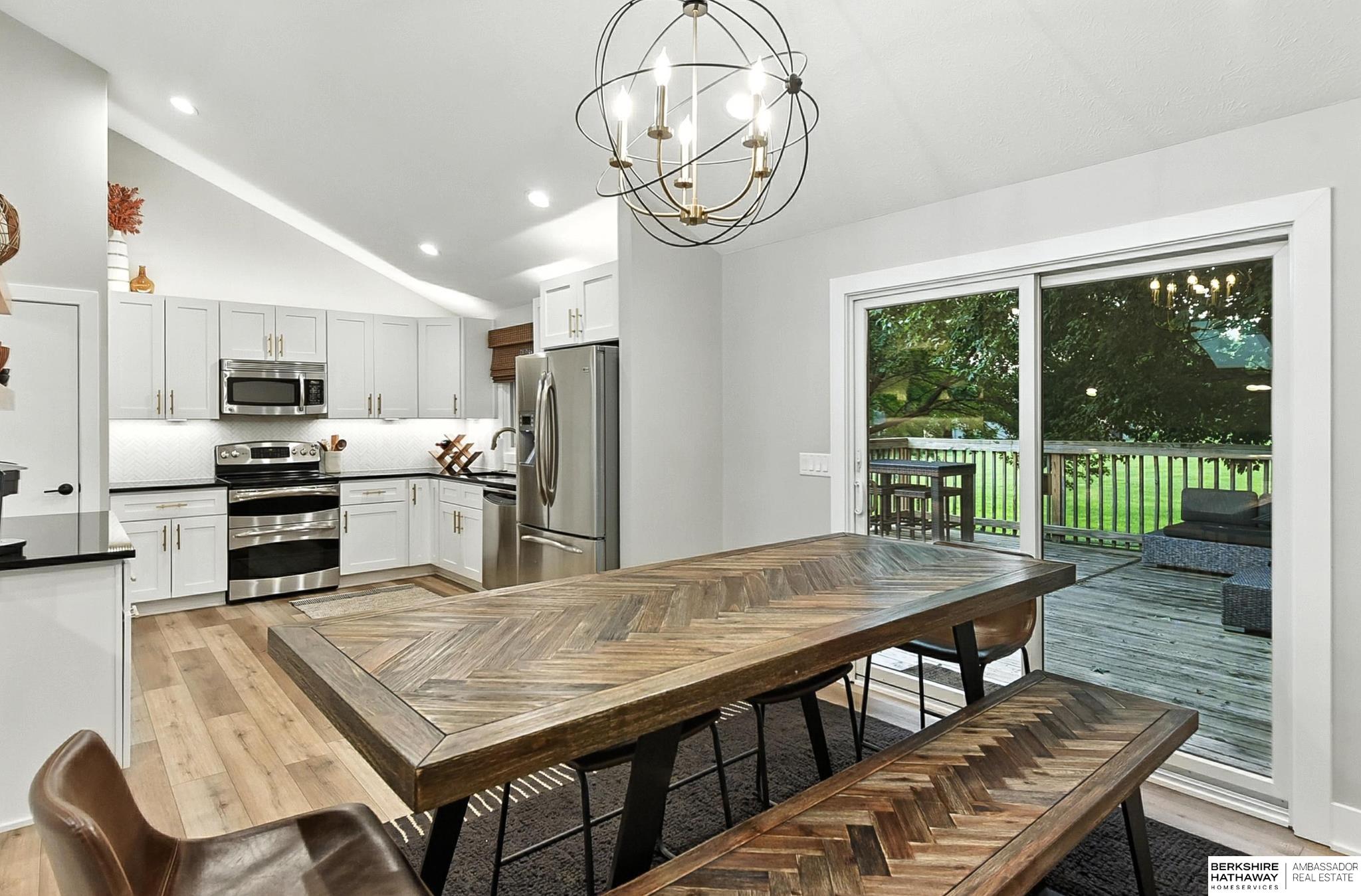 Omaha, Nebraska 68164, United States, 3 Bedrooms Bedrooms, ,2 BathroomsBathrooms,Residential,Active,169840