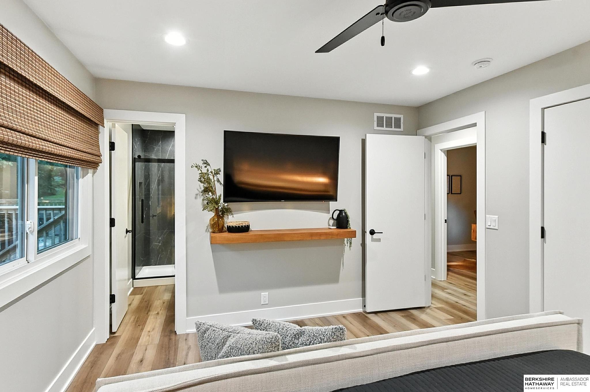 Omaha, Nebraska 68164, United States, 3 Bedrooms Bedrooms, ,2 BathroomsBathrooms,Residential,Active,169840