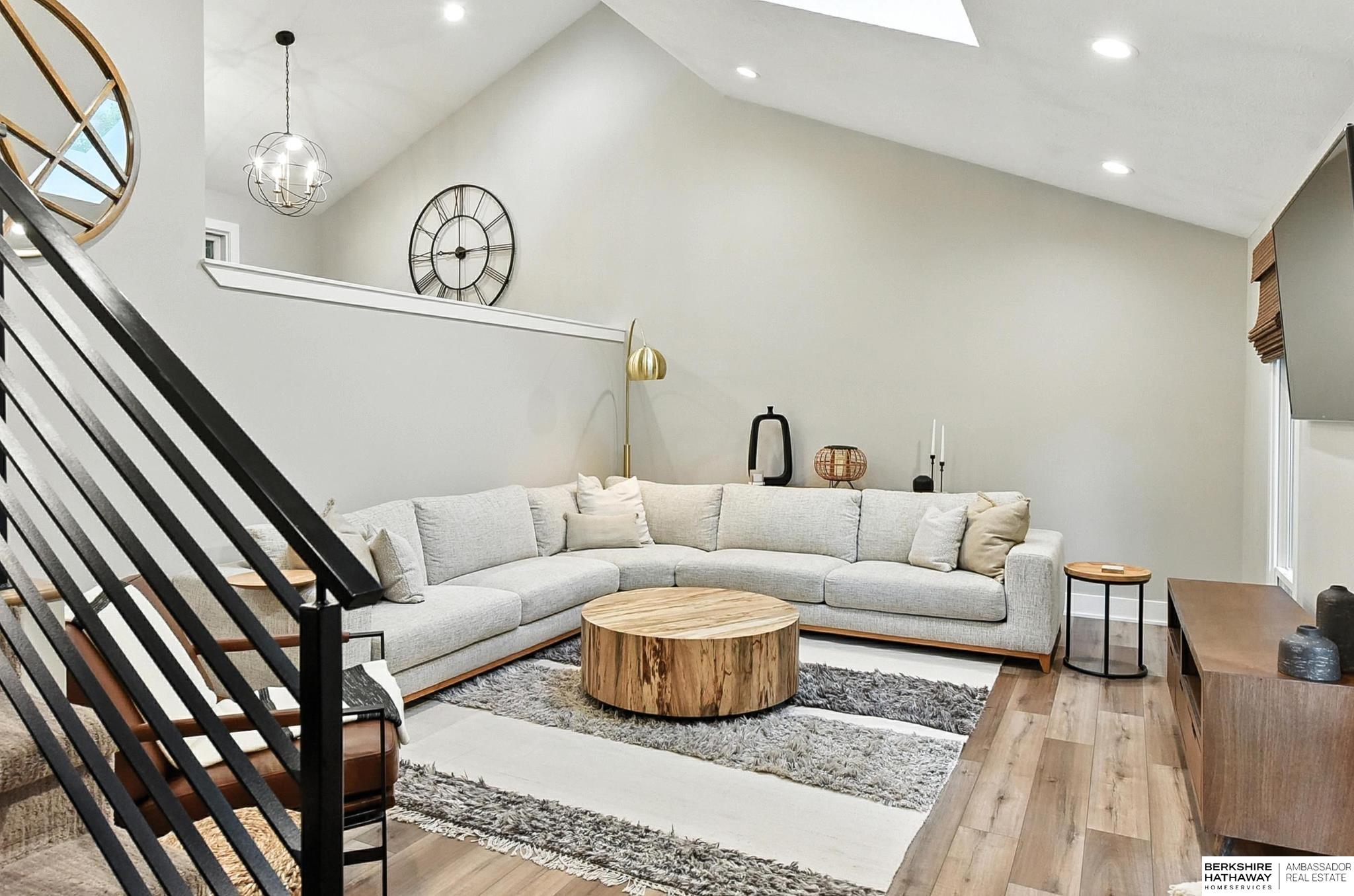 Omaha, Nebraska 68164, United States, 3 Bedrooms Bedrooms, ,2 BathroomsBathrooms,Residential,Active,169840