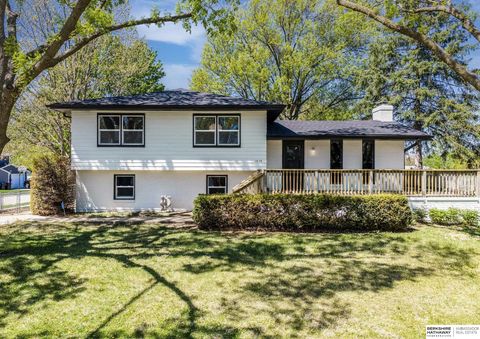 Photo of 1628 S 138th Street, Omaha, NE 68144 (MLS # 22610989)