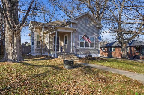 Photo of 1551 N 32nd Street, Lincoln, NE 68503 (MLS # 22607071)