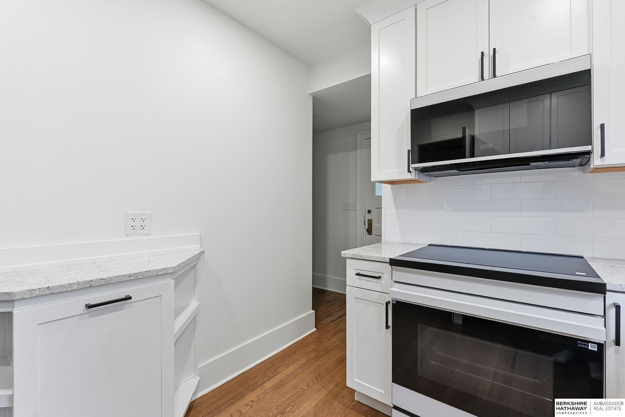 Omaha, Nebraska 68131, United States, 4 Bedrooms Bedrooms, ,2 BathroomsBathrooms,Residential,Active,235872