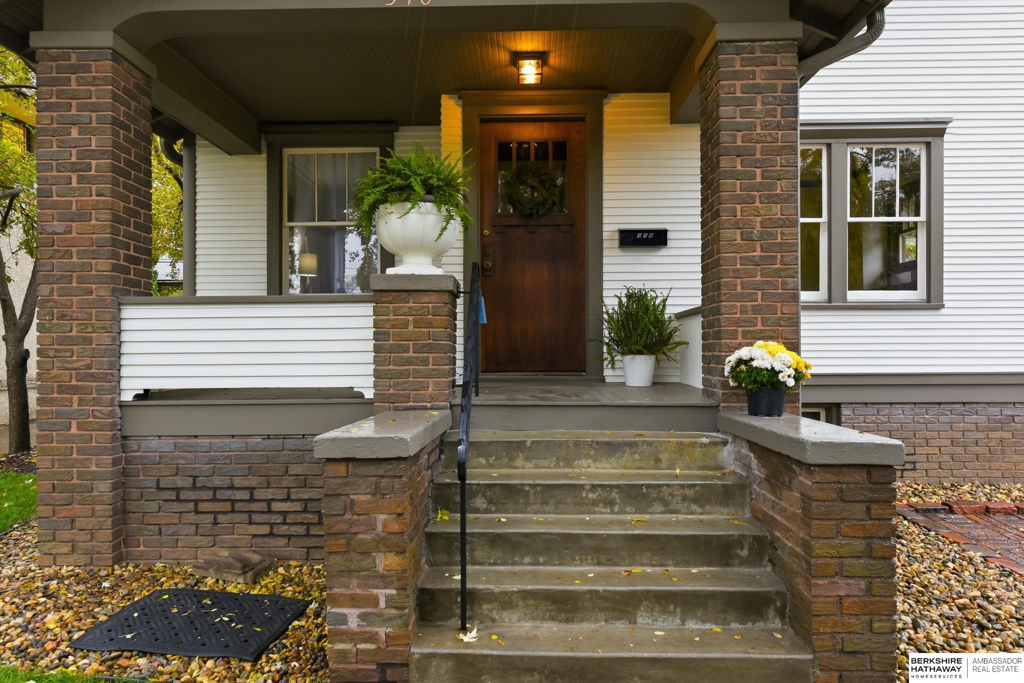 Omaha, Nebraska 68131, United States, 4 Bedrooms Bedrooms, ,2 BathroomsBathrooms,Residential,Active,235872