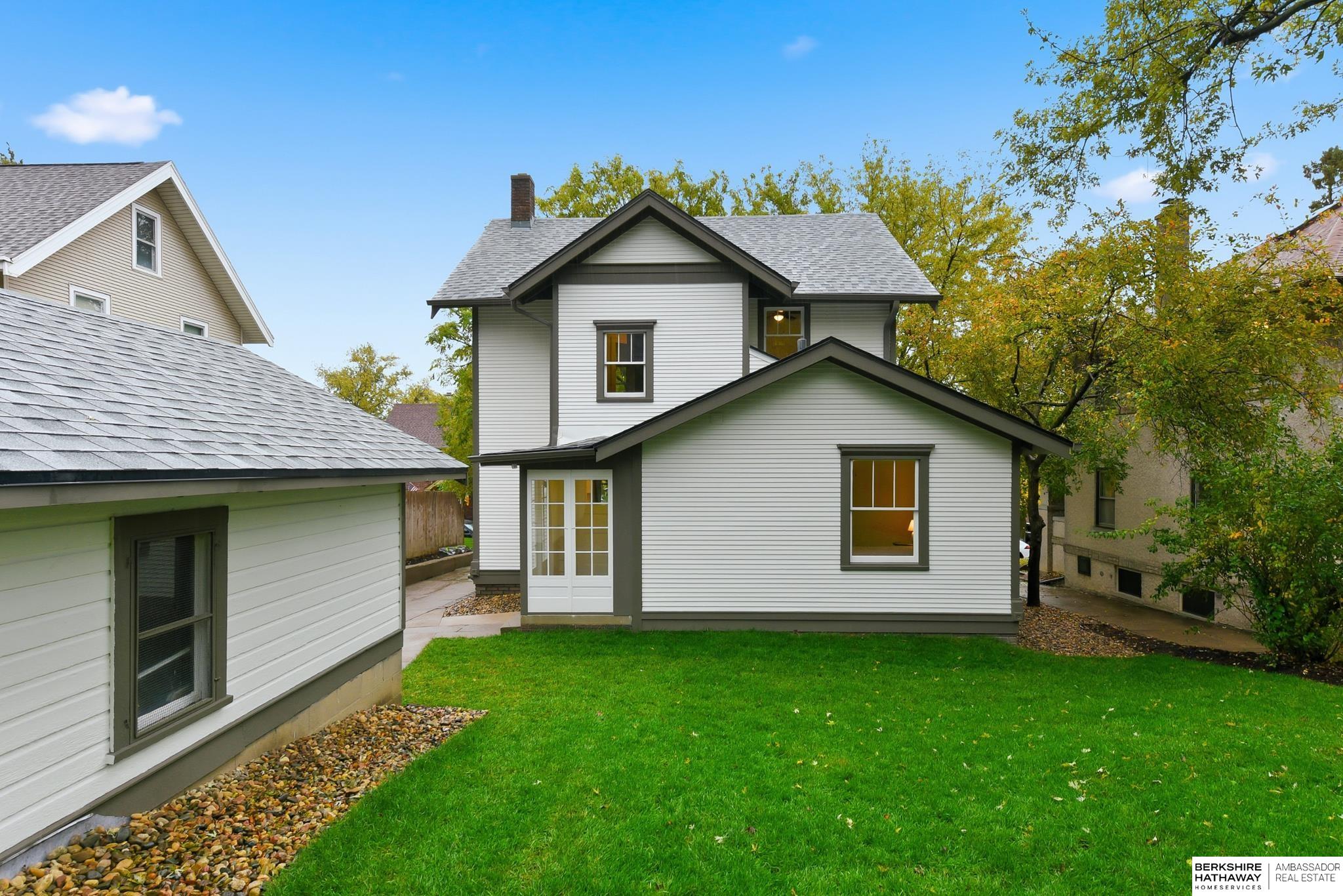 Omaha, Nebraska 68131, United States, 4 Bedrooms Bedrooms, ,2 BathroomsBathrooms,Residential,Active,235872