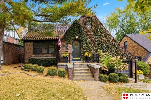 Photo of 5116 Parker Street, Omaha, NE 68104 (MLS # 22601140)