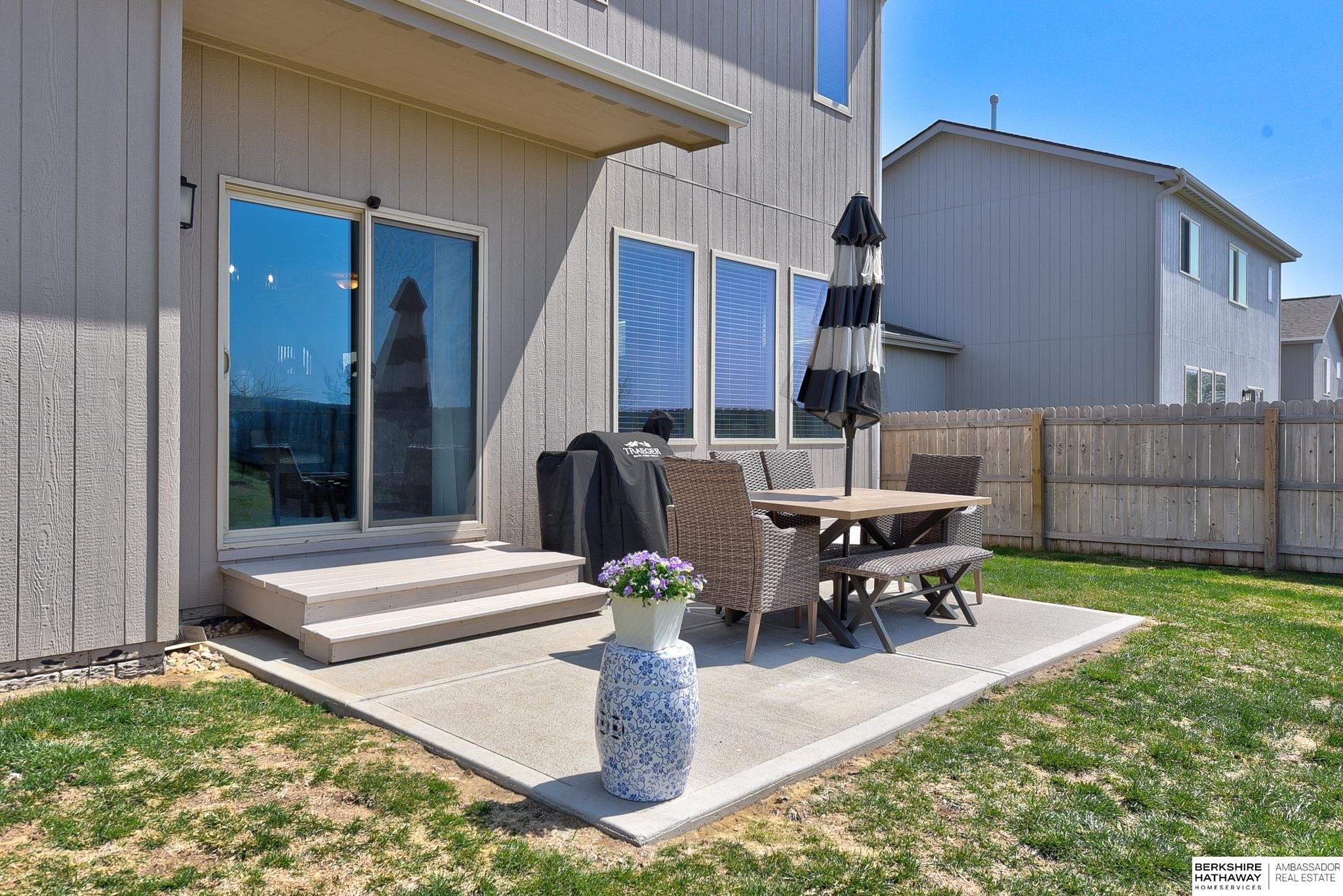 Papillion, Nebraska 68133, United States, 4 Bedrooms Bedrooms, ,3 BathroomsBathrooms,Residential,Active,113407